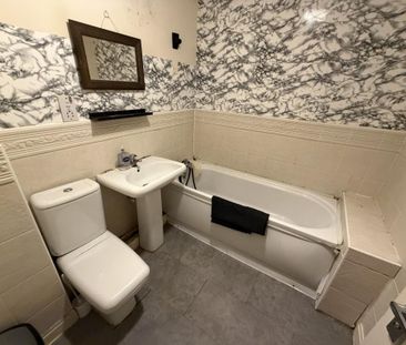 Egremont Court, Warrington, Warrington, WA4 - Photo 5