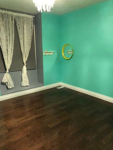 For Lease - 3919 Arvona Place, Mississauga, Ontario - Photo 4