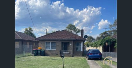 Family Comfort and Convenience in Prime Villawood Location! - Photo 5