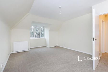 3 bedroom detached house to rent - Photo 5