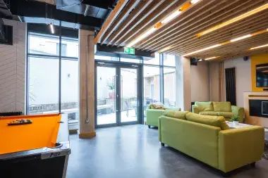 1 bedroom private hall to rent - Photo 2