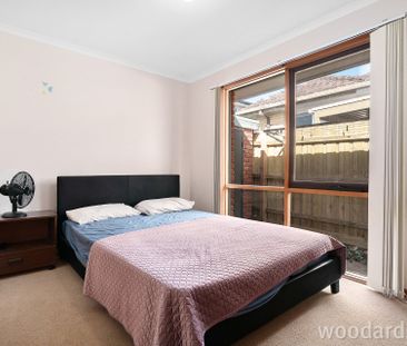 Spacious Unit in Prime Location - Photo 2