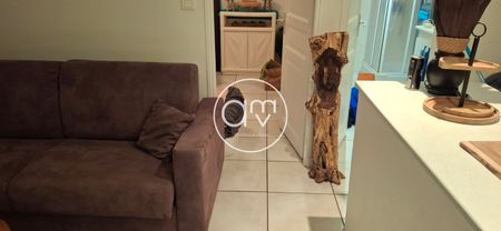Location Appartement 2 pièces 26m² LA GARDE 83130 - Photo 2