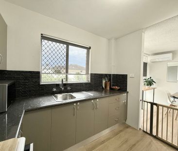 8/25 Hall Street, Merewether - Photo 3