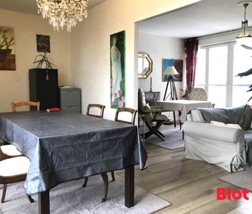 Location Appartement 5 pièces 116m² RENNES 35000 - Photo 2