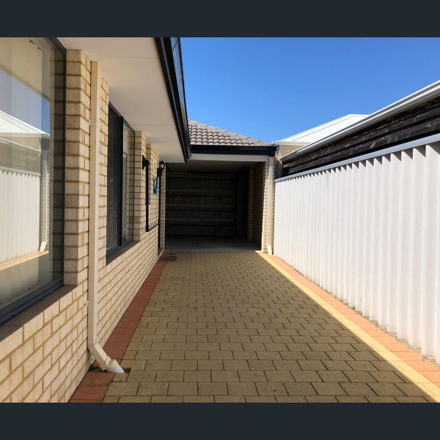 15 Epsilon Drive, Rockingham, WA 6168 - Photo 1