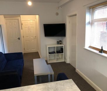 6 Bed Terraced House, Brailsford Road, M14 - Photo 6