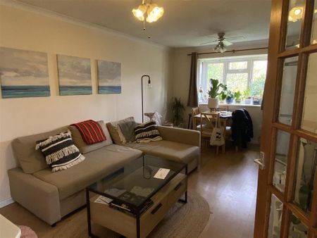 2 bedroom bungalow to rent - Photo 3