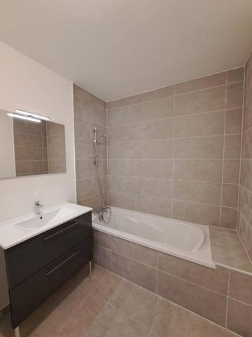 Location Appartement 2 pièces 43m² AIX LES BAINS 73100 - Photo 4