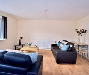 5 bedroom flat to rent - Photo 1