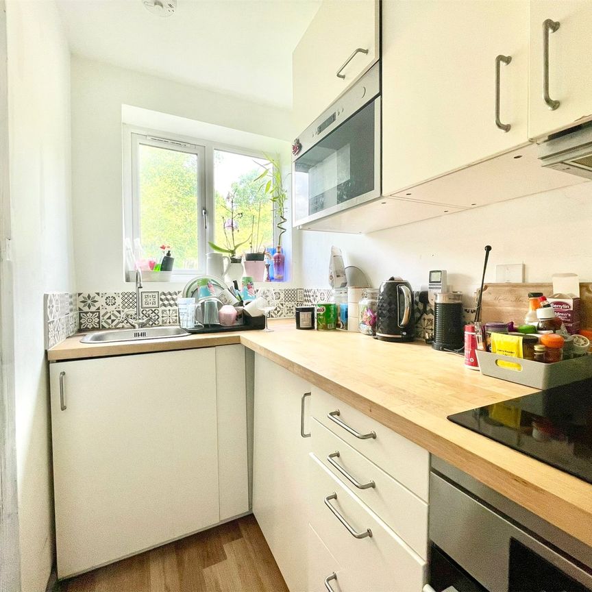 Barnsdale Road, Reading Barnsdale Road, Reading - Photo 2