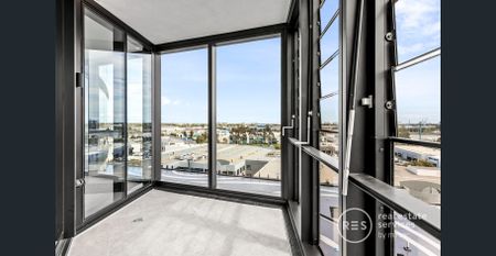 Refined Riverside Living in Docklands Premier Precinct - Photo 5