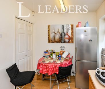 2 bedroom end of terrace to rent Great Brays - Photo 4