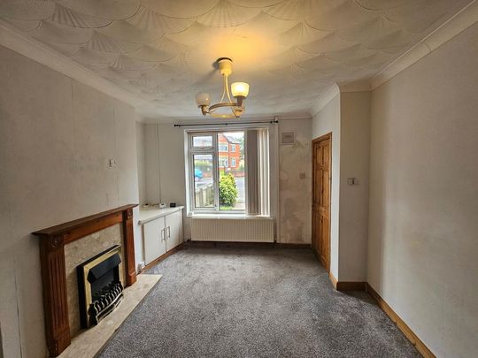 3 bedroom semi-detached house to rent - Photo 1