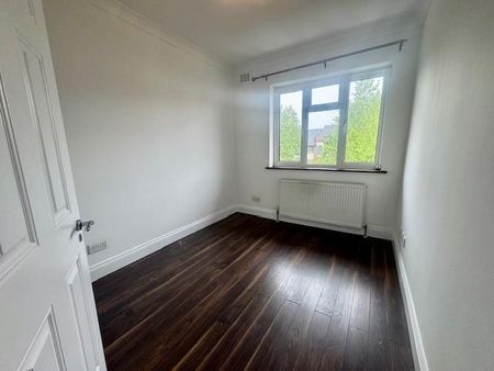 3 bedroom flat to rent - Photo 5