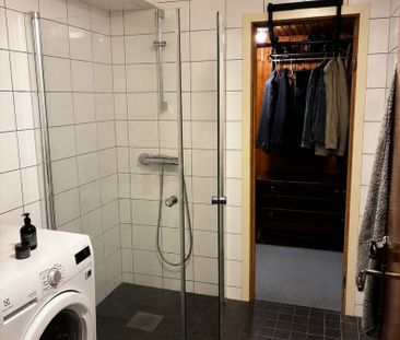 Rymlig uthyrningsdel i villa i Näsby Park - Photo 6