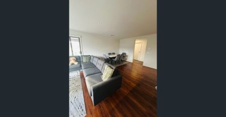 Family Home - Waratah Estate - Photo 3