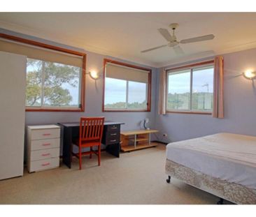 8 Binda Street, Keiraville, NSW 2500 - Photo 1