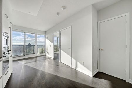 For Lease - 2221 Yonge Street Unit# 5404, Toronto, Ontario - Photo 4