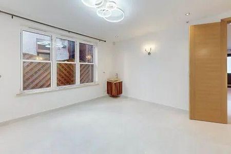 6 bedroom detached house to rent - Photo 4