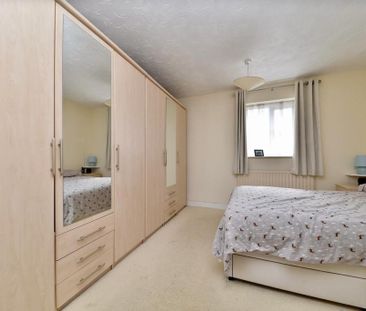 2 bedroom semi-detached house to rent - Photo 4