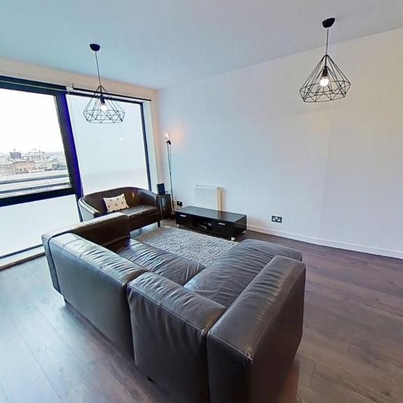 3 bedroom flat to rent - Photo 1