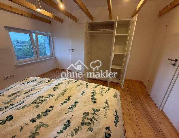 Dachgeschosswohnung in Köln (Lövenich) - Photo 1