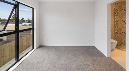 Brand new townhouse in Manurewa! - Photo 2
