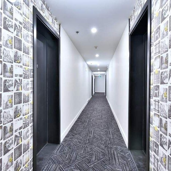 500 rue Sauvé Est, Montréal, QC - Photo 1