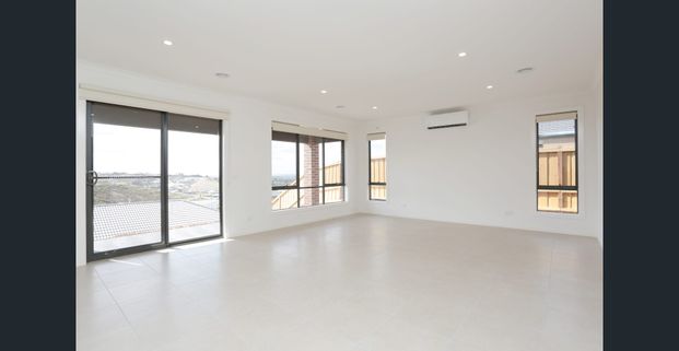 Elegant Family Living with Space, Style & Effortless Comfort - Photo 1