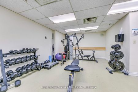 For Lease - 260 Scarlett Road Unit# 2005, Toronto, Ontario - Photo 2