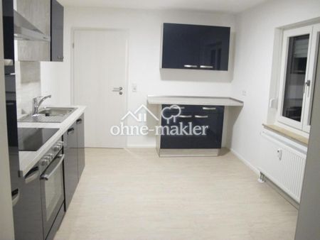 Großzügige 5 Zimmer Wohnung mit Terrasse und Garten - Foto 4