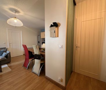 Location Appartement 2 pièces 43m² - Photo 3