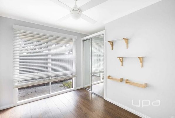 Location Location! - Photo 1