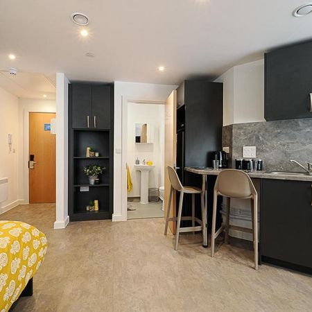 Studio to rent - Photo 4