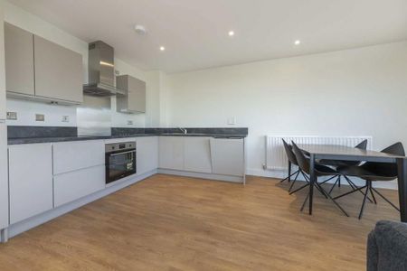 2 bedroom flat to rent - Photo 3