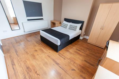 7 bedroom semi-detached house to rent - Photo 5