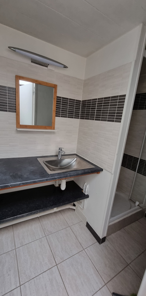 Location Appartement 2 pièces 45m² - Photo 1