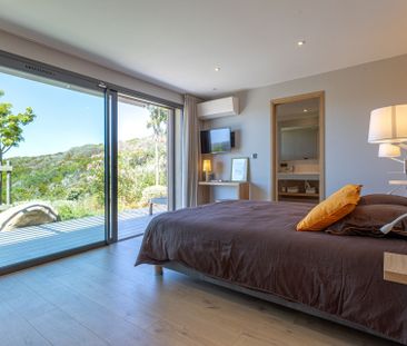 Rental Villa Bonifacio 7 Rooms 350 m² - Photo 2