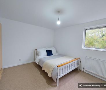 2 bedroom end of terrace house to rent - Photo 3
