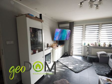 Odrębne mieszkanie w połówce bliźniaka - Zdjęcie 3