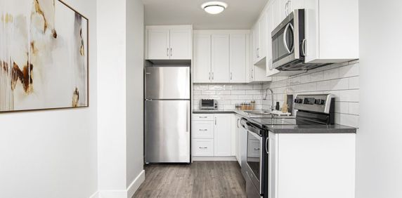 Royalton Place - Photo 2