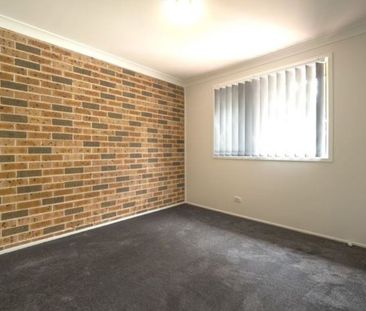Lovely Townhouse! - Photo 3