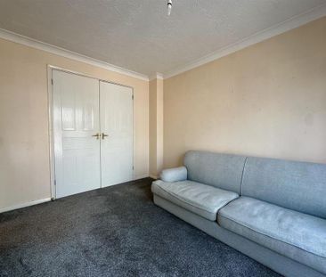 3 bedroom detached house to rent - Photo 3