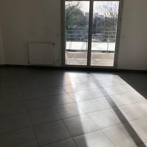 Location Appartement 2 pièces 44m² CALUIRE ET CUIRE 69300 - Photo 1