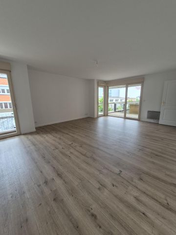 Location Appartement 3 pièces 82m² VALENCIENNES 59300 - Photo 2