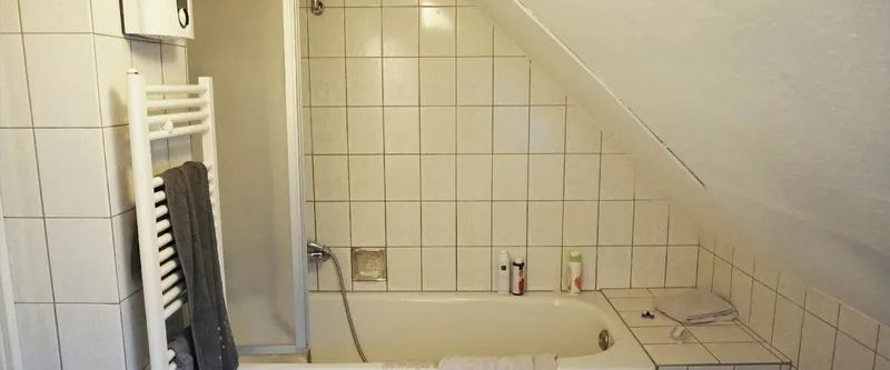 Helle 2-Zimmer-Dachgeschosswohnung in Rüttenscheid - Foto 1