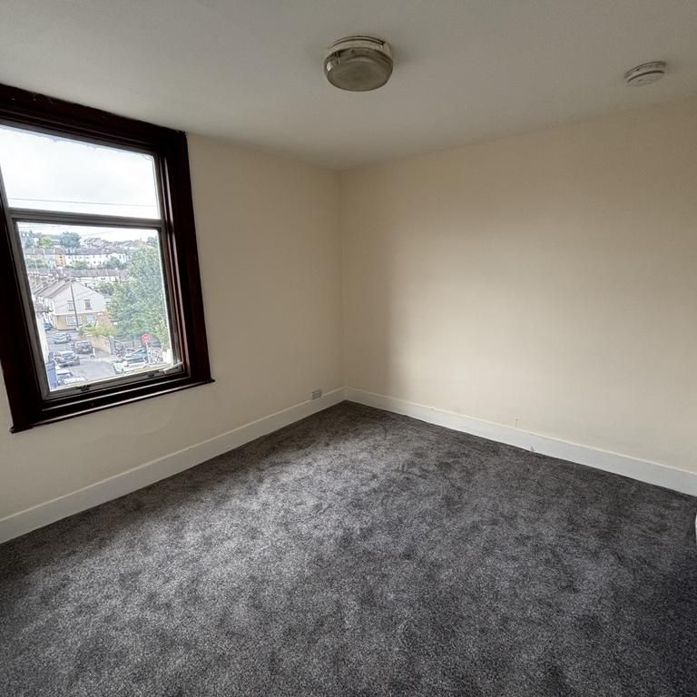 2 bedroom house to rent - Photo 1