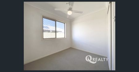 🏡Large 5 Bedroom Low-set Family Home in Forest Lake! - Photo 4