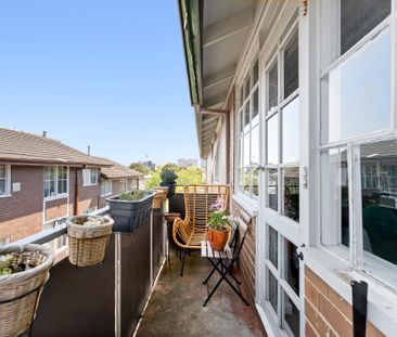 18/133-135 Riversdale Road, Hawthorn VIC 3122 - Apartment For Rent ... - Photo 3